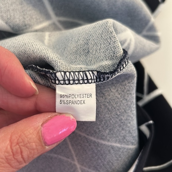 Owin Blue & White Geo Print with Lace Waist Sleeveless Midi Dress Size Large - Picture 7 of 7